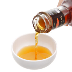 Nước mắm hương cá hồi hảo hạng Chinsu chai 500ml