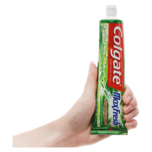 Kem Đánh Răng Colgate Trà Xanh + Tặng Bàn Chải Đánh Răng Maxfresh 230g