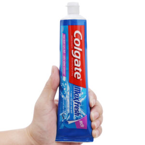 Kem đánh răng Colgate MaxFresh hương bạc hà 200g