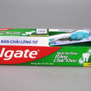 Kem đánh răng Colgate ngừa sâu răng răng chắc khỏe 225g/ tuýp tặng bàn chải lông tơ cao cấp Thái Lan