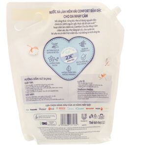 Nước xả cho bé Comfort cho da nhạy cảm hương phấn túi 3.2 lít