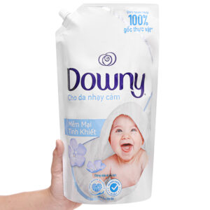 Nước xả cho bé Downy mềm mại tinh khiết túi 1.6 lít