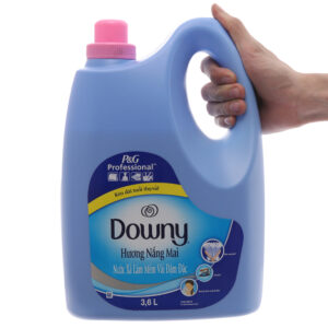 Nước xả vải Downy hương nắng mai can 3.6 lít