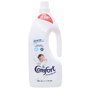Nước xả cho bé Comfort cho da nhạy cảm hương phấn chai 1.8 lít