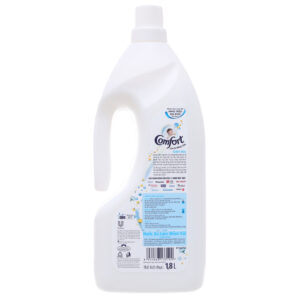Nước xả cho bé Comfort cho da nhạy cảm hương phấn chai 1.8 lít