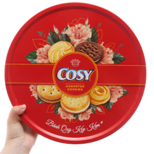 Bánh quy kẹp kem thập cẩm Cosy hộp thiếc 840g